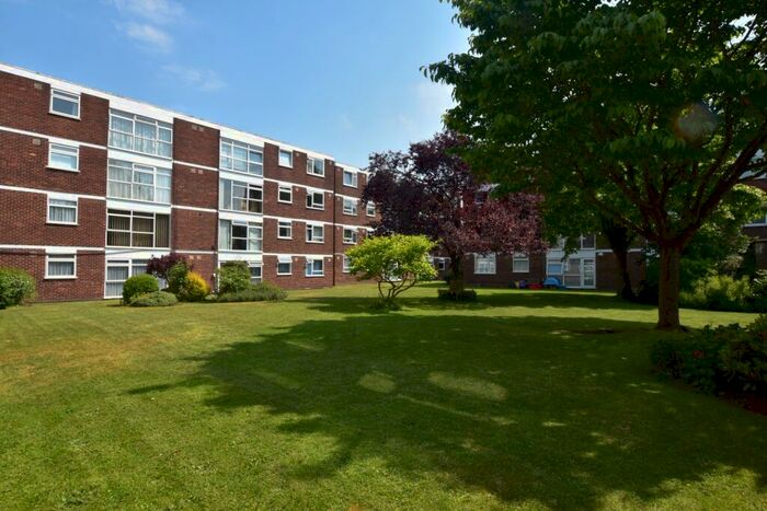 2 Bedroom Flat To Rent In Parkwood Copers Cope Road, BR3