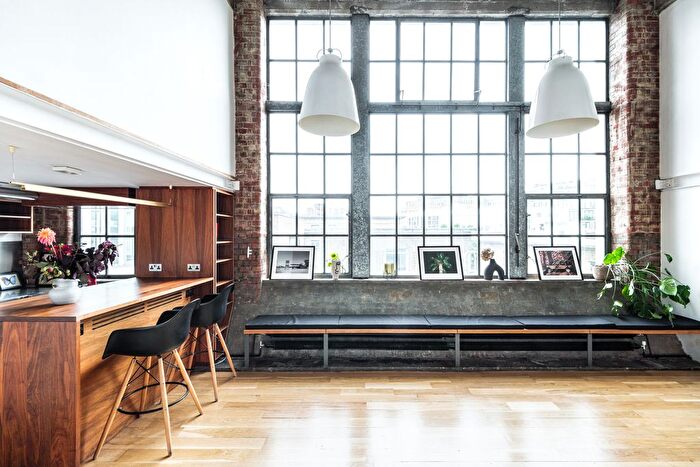 2 Bedroom Flat To Rent In Summers Street Lofts, Clerkenwell, EC1R