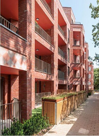 2 Bedroom Flat To Rent In The Clay Yard, West Hampstead, London, NW6