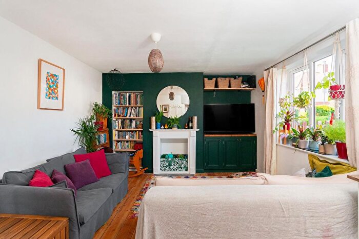 3 Bedroom Semi Detached House For Sale In Wordsworth Road, Horfield, BS7