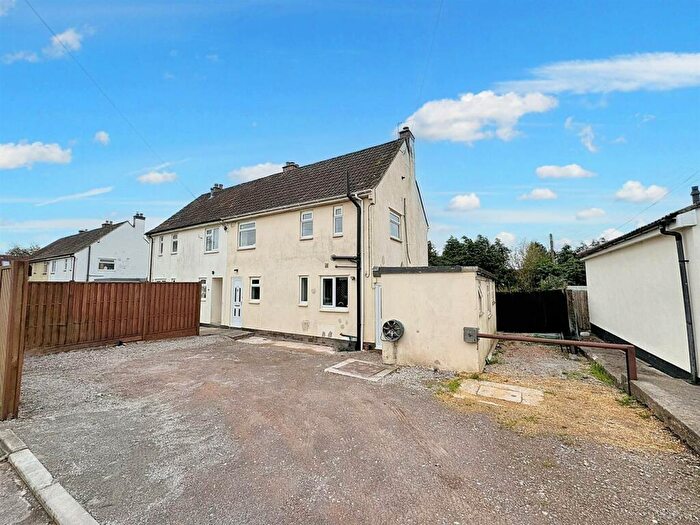 3 Bedroom Semi-Detached House For Sale In Park Hayes, Leigh Upon Mendip, BA3