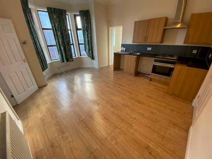 1 Bedroom Flat To Rent In Heanor Road, Ilkeston, DE7