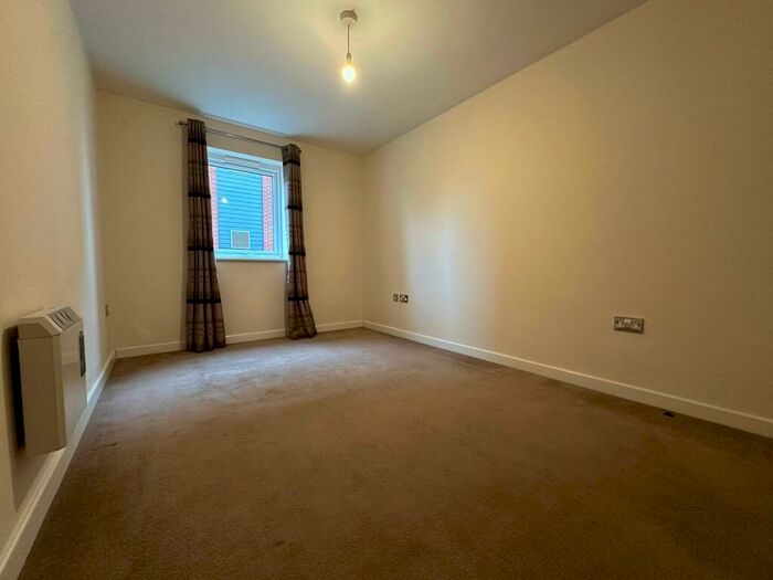 2 Bedroom Apartment To Rent In Rotary Way, Banbury, OX16