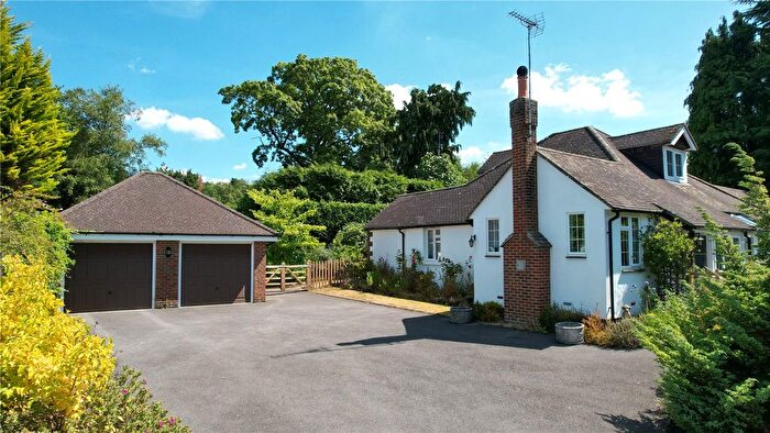 5 Bedroom Detached House For Sale In Wilsons Road, Headley Down, Hampshire, GU35