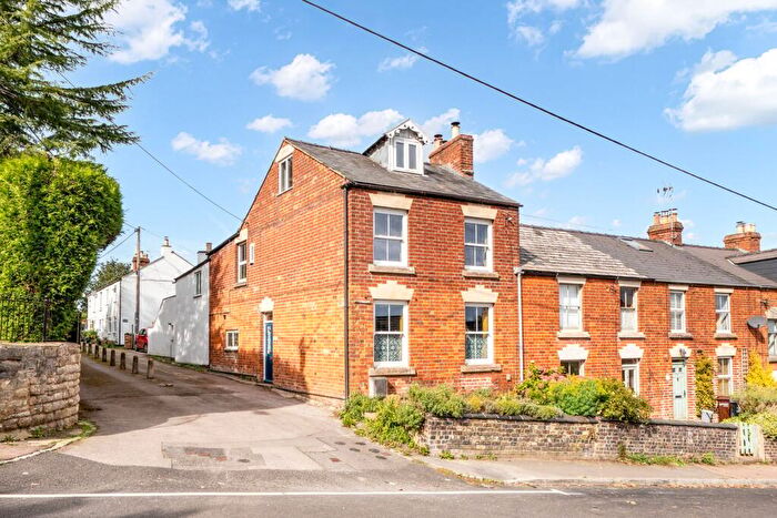 3 Bedroom End Of Terrace House For Sale In Rodborough Hill, Rodborough, GL5