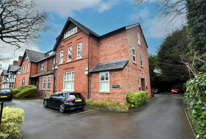 2 Bedroom Apartment To Rent In Barlow Moor Road, Didsbury, Manchester, M20