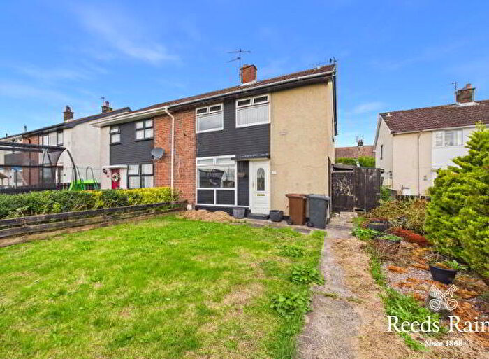 4 Bedroom Semi-Detached House For Sale In Carnroe Drive, Carrickfergus, BT38