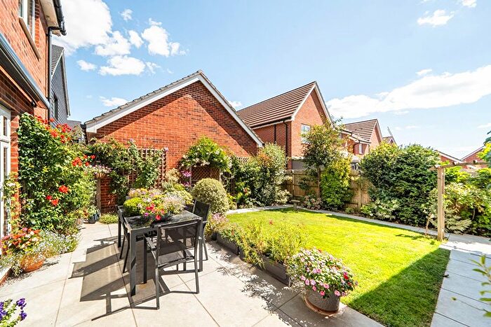4 Bedroom Detached House For Sale In Normandy Way, Havant, PO9