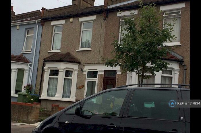3 Bedroom Terraced House To Rent In Abbey Grove, London, SE2