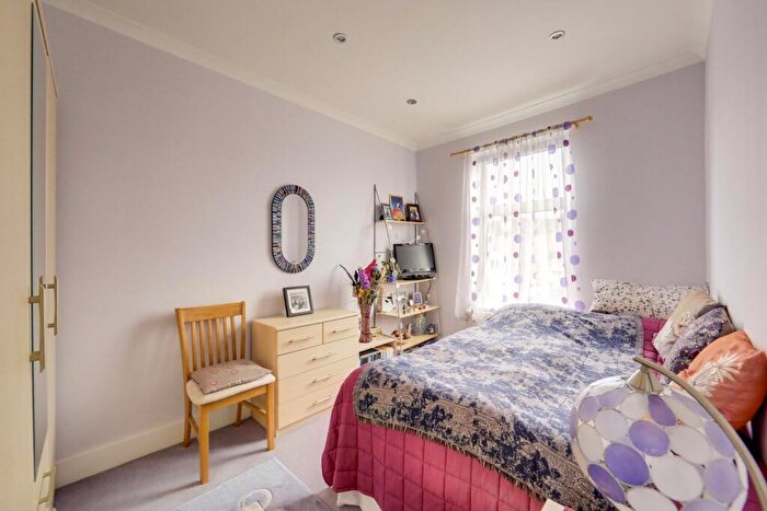 3 Bedroom Terraced House For Sale In Glenfarg Road, Catford, London, SE6