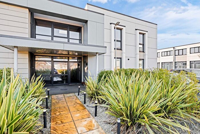 2 Bedroom Apartment For Sale In Spindle Close, Hawkinge, Folkestone, CT18