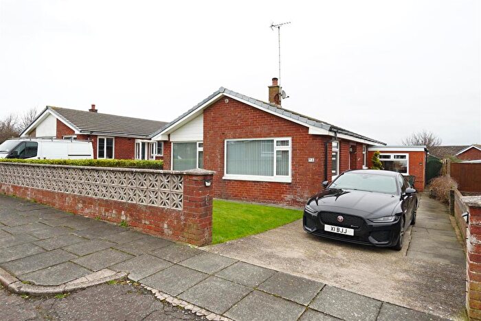 4 Bedroom Detached Bungalow For Sale In Saunders Close, Walney, Barrow-In-Furness, LA14