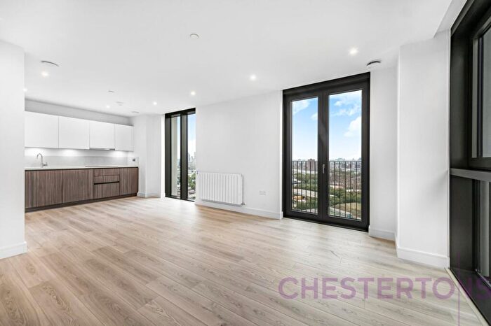 3 Bedroom Flat To Rent In Affinity View, Canary Wharf, E16