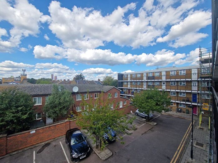 1 Bedroom Flat To Rent In Capworth Street, Leyton, E10