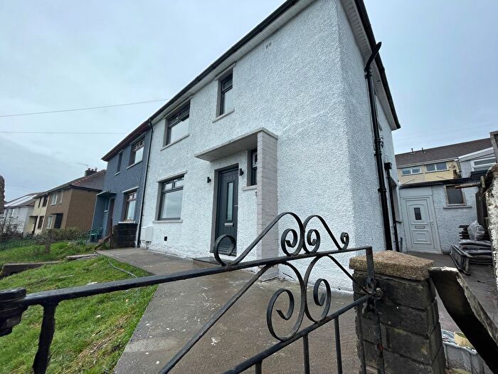 3 Bedroom Semi-Detached House To Rent In Brynheulog, Mountain Ash, CF45