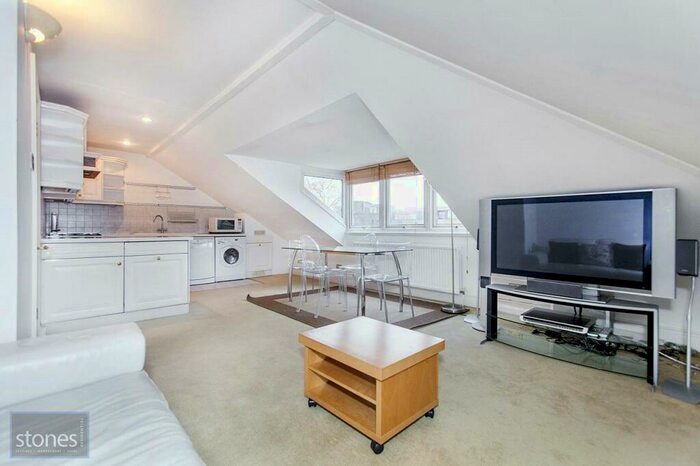2 Bedroom Apartment To Rent In Haverstock Hill, Belsize Park, London, NW3