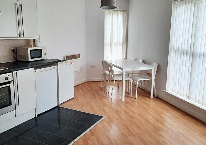 2 Bedroom Flat To Rent In Spekeland Road, Liverpool, L7