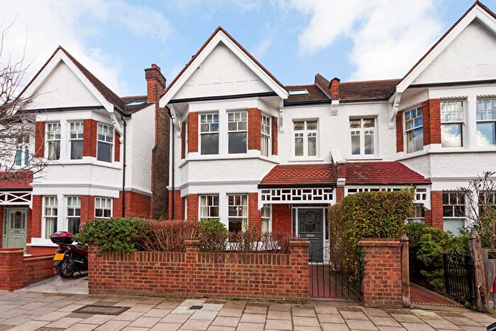 5 Bedroom Semi-Detached House To Rent In Foster Road, London, W4