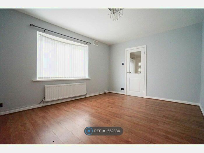 3 Bedroom Semi-Detached House To Rent In Cumberland Road, Consett, DH8