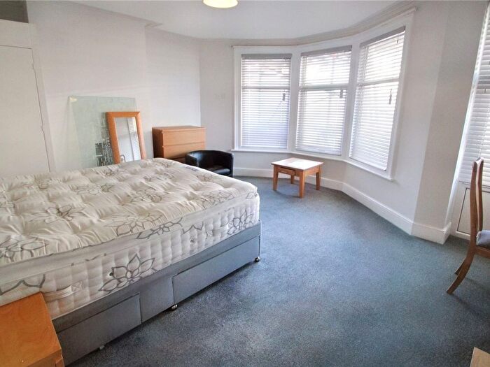 6 Bedroom Semi-Detached House To Rent In Clift House Road, Bristol, BS3