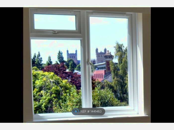 2 Bedroom Flat To Rent In Conway Court, Exeter, EX1