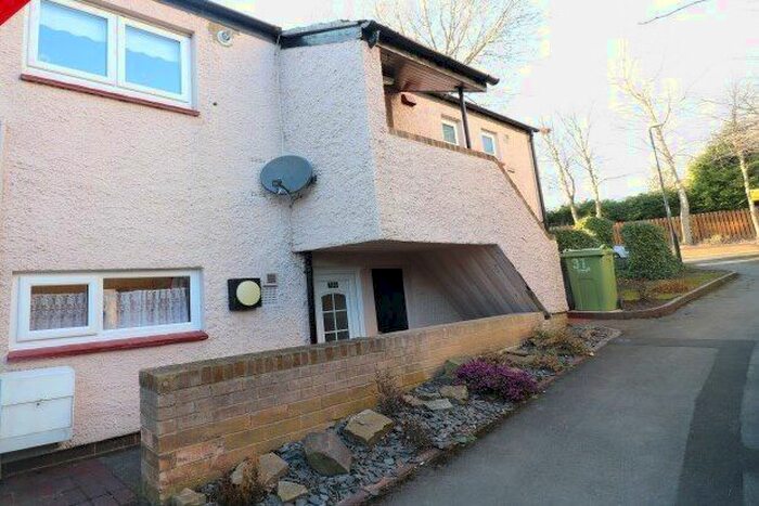 2 Bedroom Flat To Rent In Southcroft, Washington, NE38