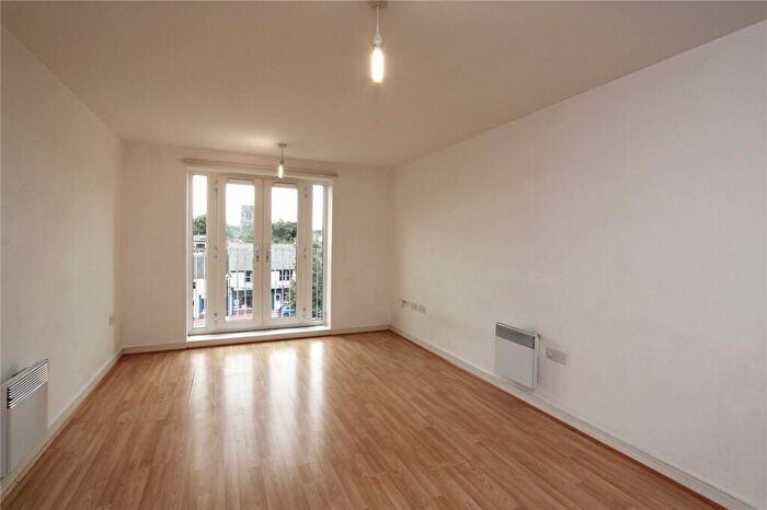 2 Bedroom Flat For Sale In Espleys Yard, Stafford, Staffordshire, ST16