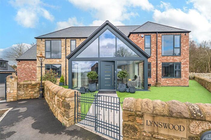 4 Bedroom Detached House For Sale In Lynswood, Langley Moor, DH7