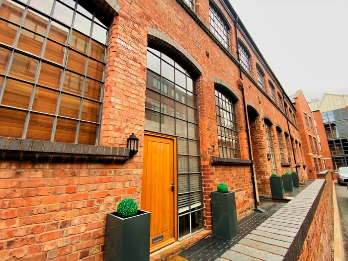 3 Bedroom Town House To Rent In The Mint, Mint Drive, Jewellery Quarter, B18