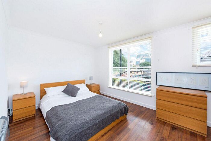 1 Bedroom Flat To Rent In Hermitage Wall, Wapping, E1W