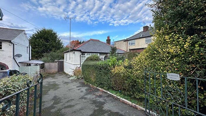 2 Bedroom Bungalow For Sale In Park Lane, Lane End, Buckinghamshire, HP14