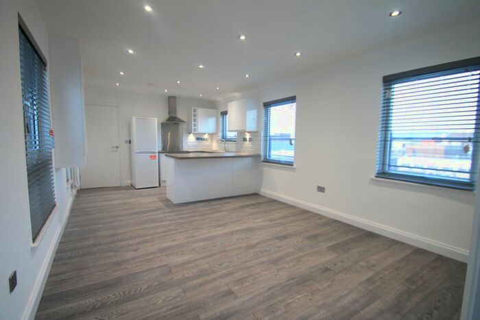 1 Bedroom Flat To Rent In King Street, Luton, LU1