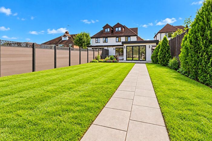 5 Bedroom Semi-Detached House For Sale In Coniston Road, Kings Langley, WD4