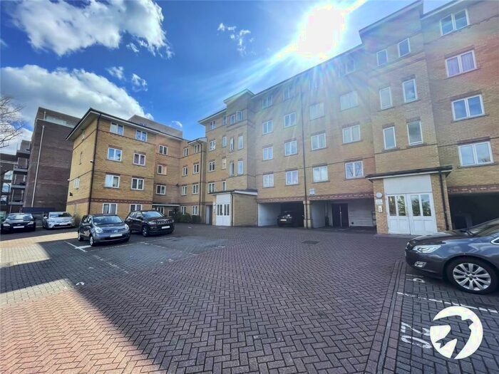 2 Bedroom Flat To Rent In Rush Grove Street, London, SE18