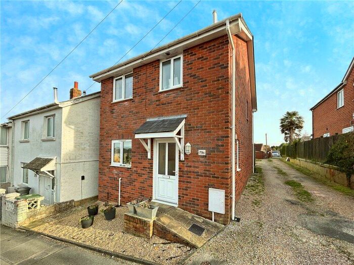 3 Bedroom Detached House To Rent In Elm Grove, Newport, PO30