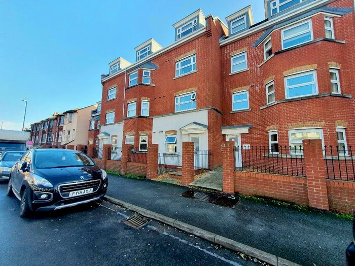 1 Bedroom Flat To Rent In Longford Road, Bognor Regis, PO21