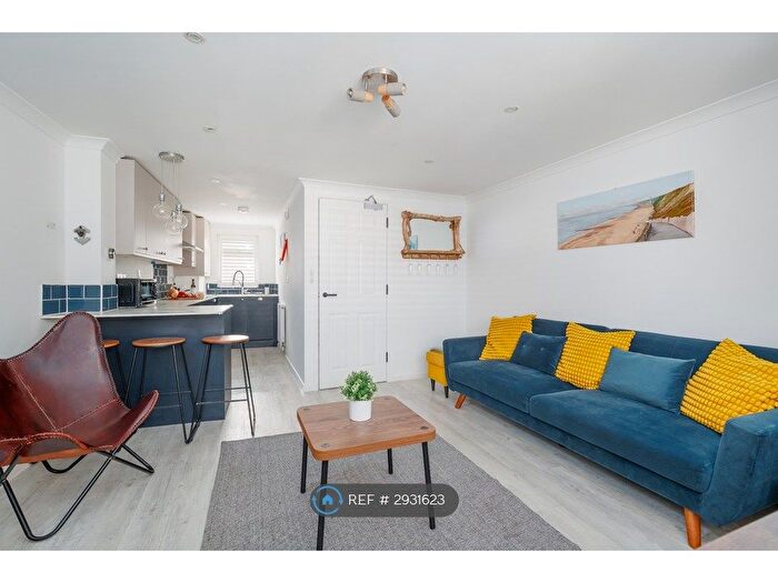 3 Bedroom Terraced House To Rent In Norwich Road, Bournemouth, BH2