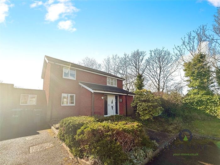 4 Bedroom Link Detached House To Rent In Temple Way, Tividale, Oldbury, West Midlands, B69