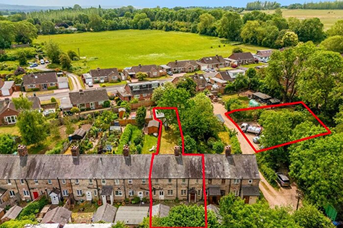 4 Bedroom Terraced House For Sale In Aston Cantlow Road, Wilmcote, Stratford-upon-Avon, CV37