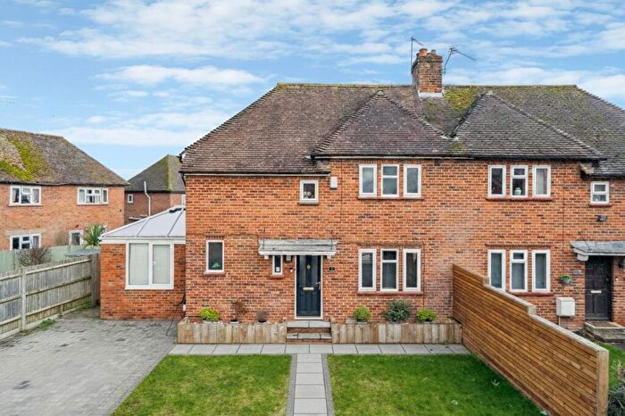 2 Bedroom Semi Detached House For Sale In Meadow Lane, Beaconsfield, HP9