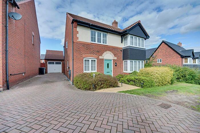 4 Bedroom Detached House For Sale In Field View Road, Congleton, CW12