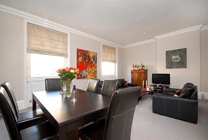 2 Bedroom Flat To Rent In Elvaston Place, South Kensington, London, SW7