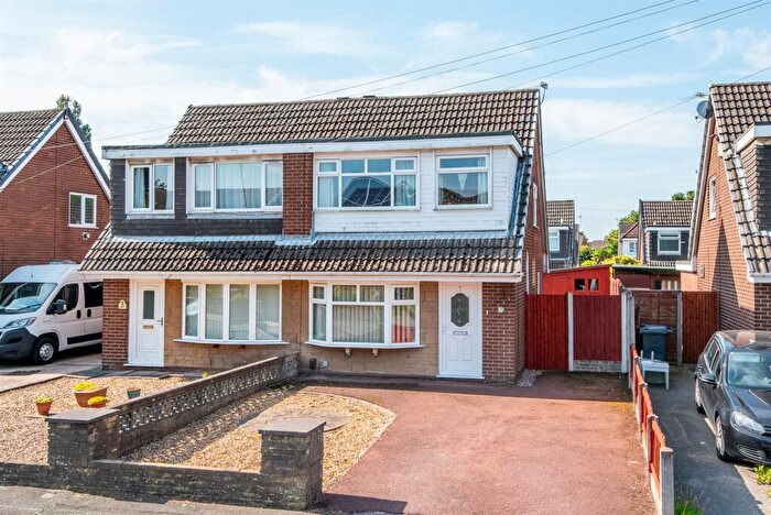 3 Bedroom Semi Detached House For Sale In Briarwood Close, Leyland, PR25
