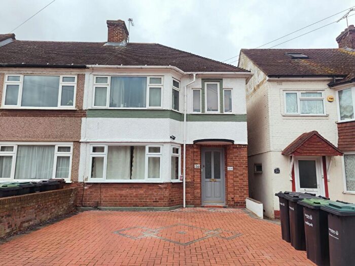 1 Bedroom Flat To Rent In Gravesend, Kent, DA12