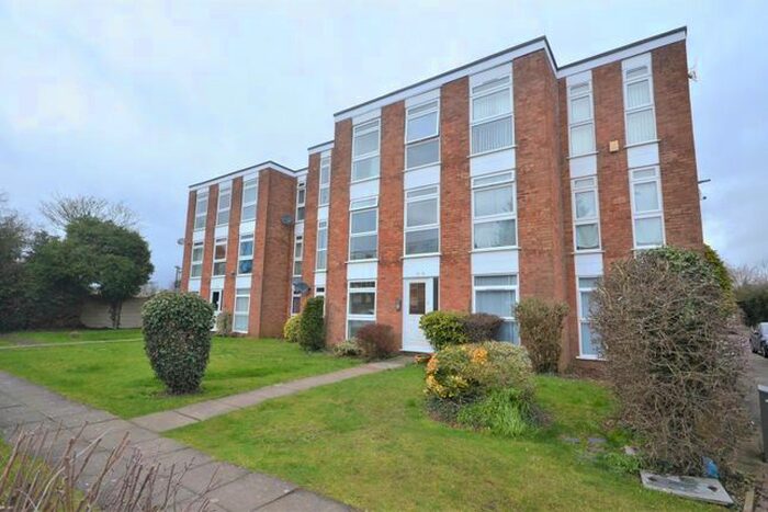 2 Bedroom Flat To Rent In Elderberry Close, Luton, LU2