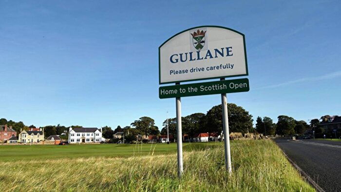 2 Bedroom Apartment To Rent In Saltcoats Avenue, Gullane, EH31
