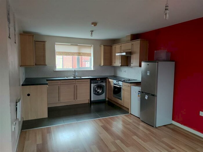 2 Bedroom Flat To Rent In Shenstone Road, Edgbaston, Birmingham, B16