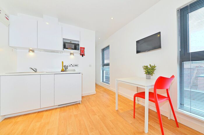 1 Bedroom Studio To Rent In St. Michaels Lane, Leeds, LS6