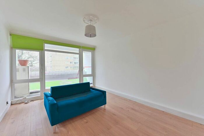 1 Bedroom Flat To Rent In Fontley Way, Roehampton, London, SW15