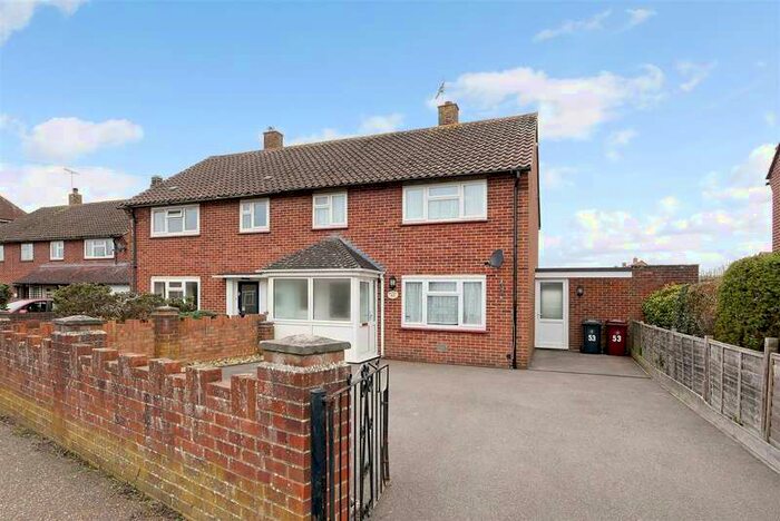 3 Bedroom Semi-Detached House To Rent In Sherborne Road Chichester, PO19